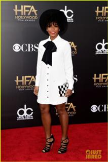 Janelle Monáe feet photo thumbnail