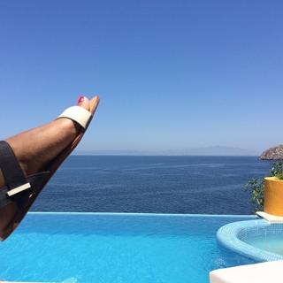 Janelle Monáe feet photo thumbnail