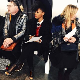 Janelle Monáe feet photo thumbnail