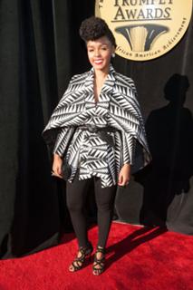 Janelle Monáe feet photo thumbnail