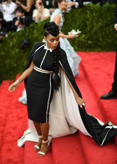 Janelle Monáe feet photo thumbnail