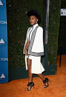 Janelle Monáe feet photo thumbnail