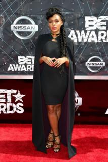 Janelle Monáe feet photo thumbnail