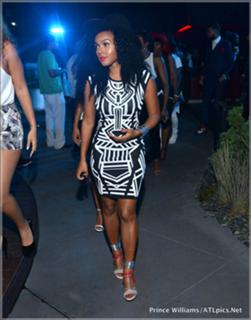 Janelle Monáe feet photo thumbnail