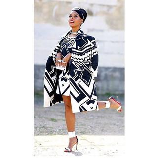 Janelle Monáe feet photo thumbnail