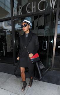 Janelle Monáe feet photo thumbnail