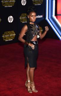 Janelle Monáe feet photo thumbnail