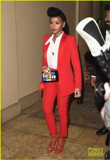 Janelle Monáe feet photo thumbnail