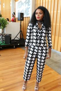 Janelle Monáe feet photo thumbnail