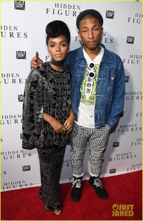 Janelle Monáe feet photo thumbnail