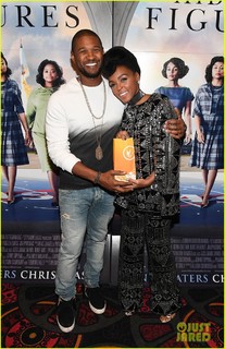 Janelle Monáe feet photo thumbnail