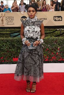 Janelle Monáe feet photo thumbnail