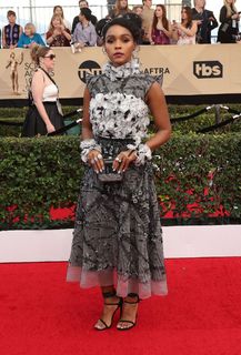 Janelle Monáe feet photo thumbnail