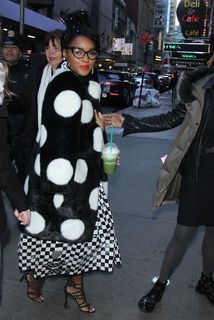 Janelle Monáe feet photo thumbnail