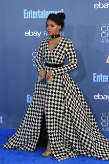Janelle Monáe feet photo thumbnail