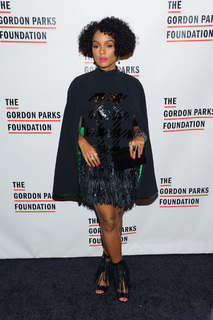 Janelle Monáe feet photo thumbnail