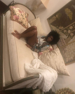 Janelle Monáe feet photo thumbnail