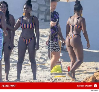Janelle Monáe feet photo thumbnail