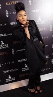 Janelle Monáe feet photo thumbnail