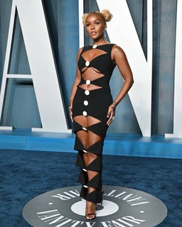 Janelle Monáe feet photo thumbnail