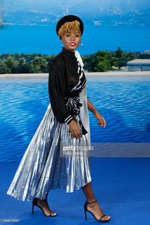 Janelle Monáe feet photo thumbnail