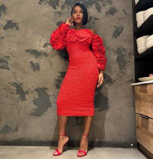 Janelle Monáe feet photo thumbnail