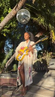 Janelle Monáe feet photo 10