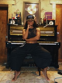 Janelle Monáe feet photo 5