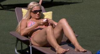 Janelle Pierzina feet photo 14