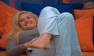 Janelle Pierzina feet photo 9