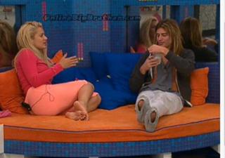 Janelle Pierzina feet photo 4