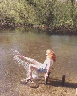 Janet Devlin feet photo 3