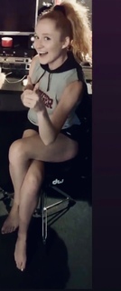 Janet Devlin feet photo 20