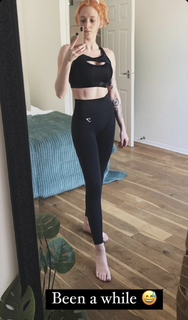 Janet Devlin feet photo 16
