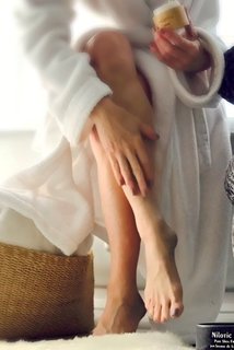 Janet Gunn feet photo 16