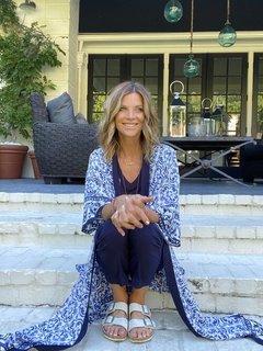 Janet Gunn feet photo 15