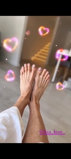 Janet Gunn feet photo 13