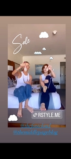 Janet Gunn feet photo 9