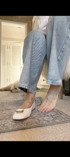 Janet Gunn feet photo 10