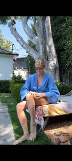 Janet Gunn feet photo 5