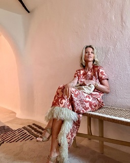 Janet Gunn feet photo 18