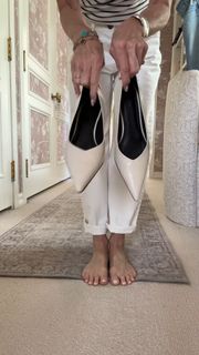 Janet Gunn feet photo 2
