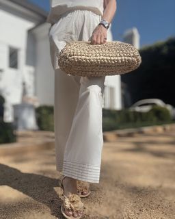 Janet Gunn feet photo 19