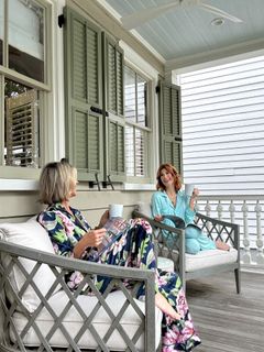 Janet Gunn feet photo 16