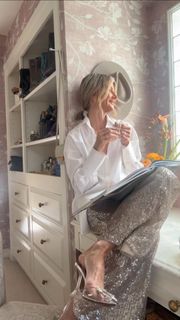 Janet Gunn feet photo 5