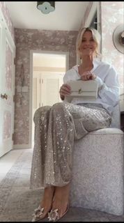 Janet Gunn feet photo 4