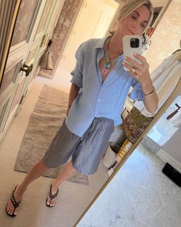 Janet Gunn feet photo 10