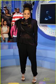 Janet Jackson feet photo thumbnail