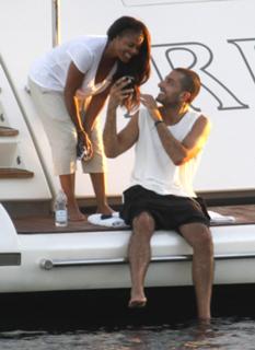 Janet Jackson feet photo thumbnail
