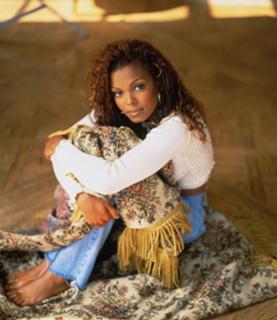 Janet Jackson feet photo thumbnail
